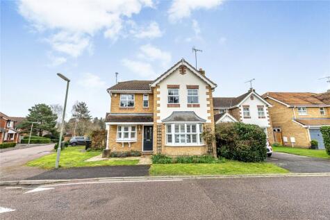 Percheron Drive, Knaphill, Woking, Surrey, GU21