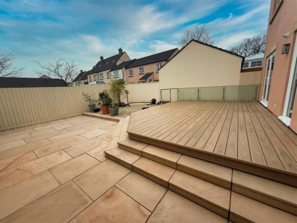 Double Garage:
