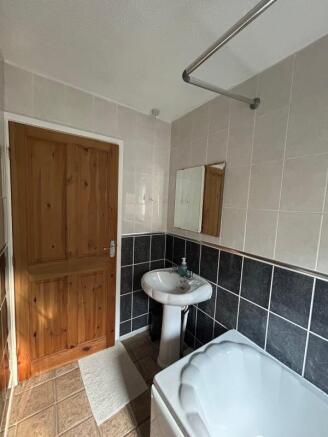 2 bed Town House for sale Image 8