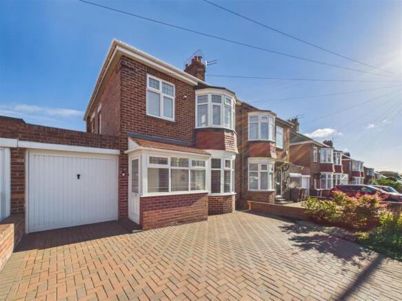 3-bed semi-detached on Glendale Avenue, North Shields, £350,000