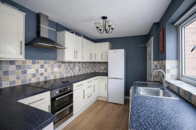 4 bed Town House for sale Image 5