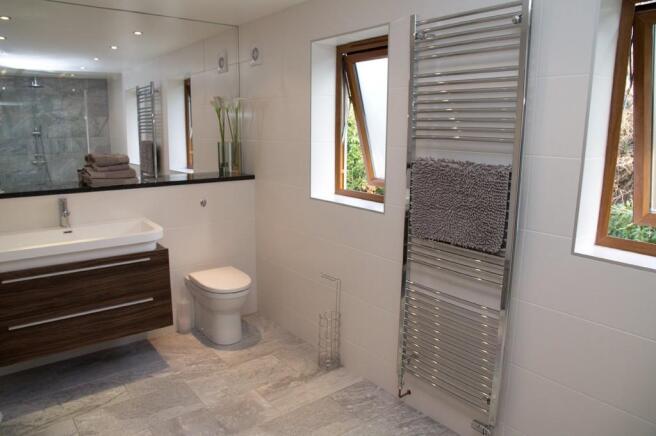 Master Bedroom En-suite