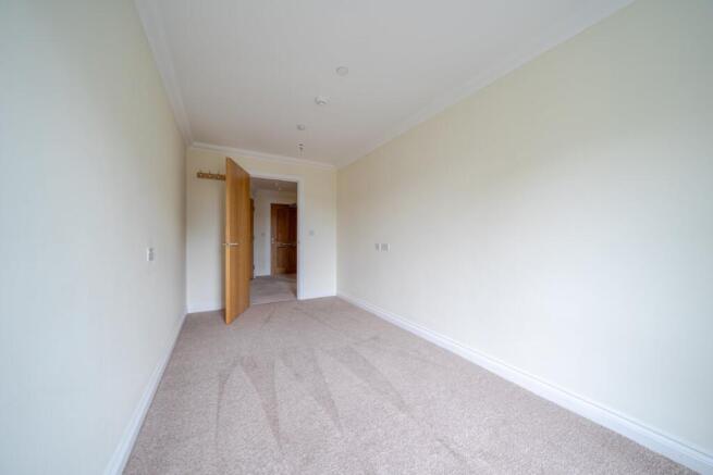 2 bed Retirement Property for sale Image 6