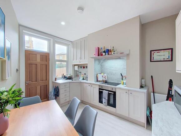 2 bed Terraced for sale Image 9