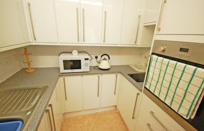 Photo 8