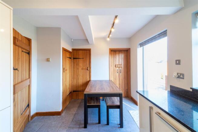 Dining Kitchen