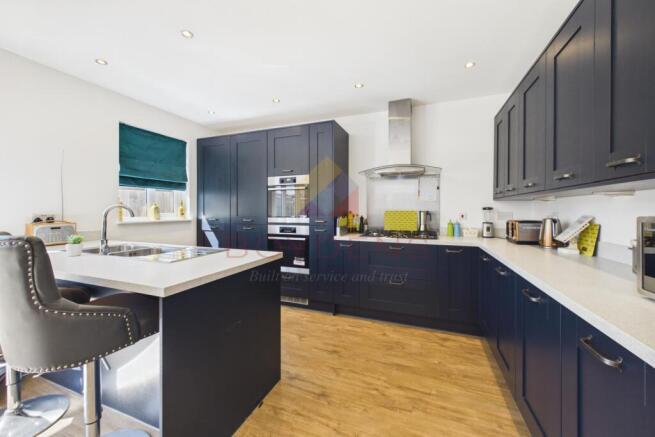 Raven Gardens, Silver End photo 4