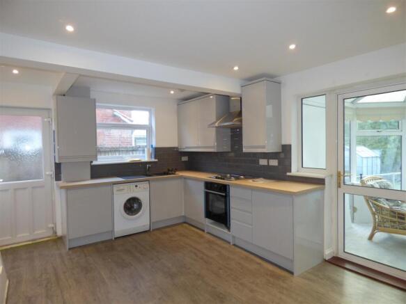 119 Draycott Road kitchen.JPG