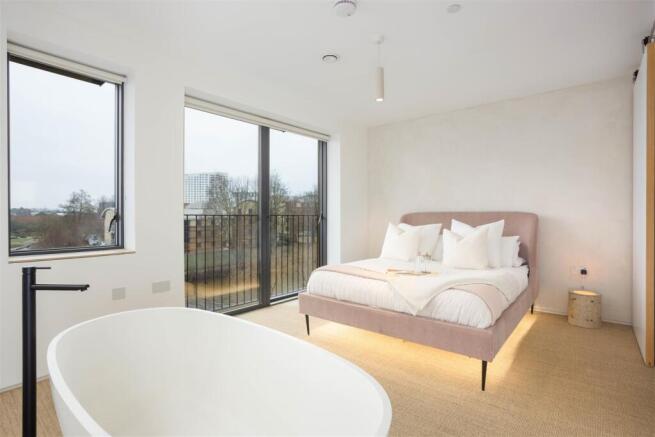 3 bed Town House for sale Image 10