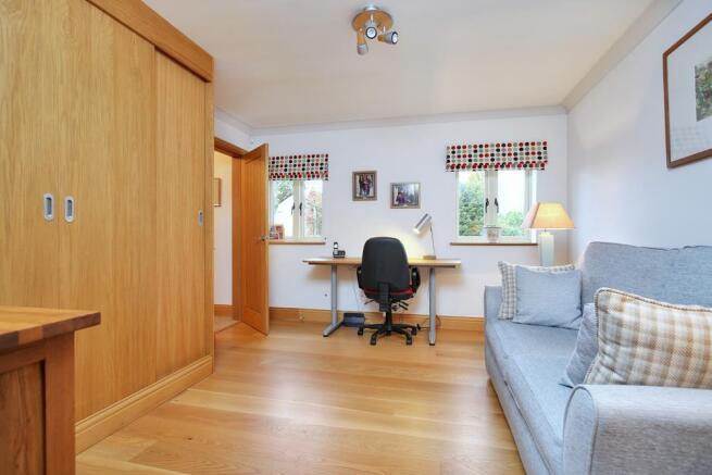 RECEPTION / BEDROOM