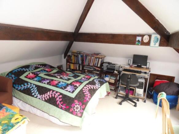 Photo 12