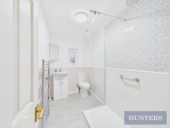 1 bed Flat for sale Image 12