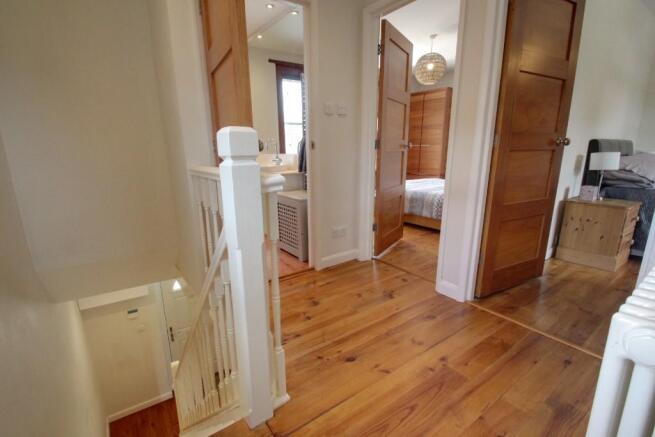 FIRST FLOOR LANDING