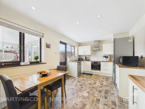 CAM02406G0-PR0483...