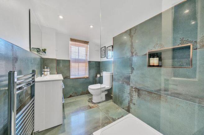 First floor en suite