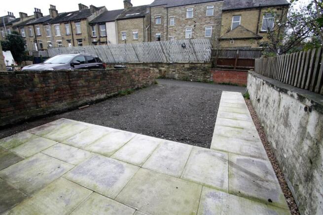 2 bed Terraced to rent Image 7