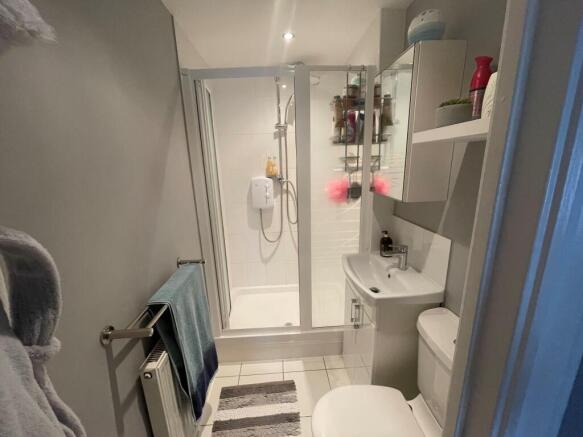 En-suite Bathroom