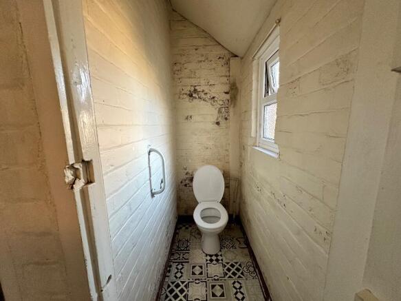 3 bed Terraced for sale Image 4