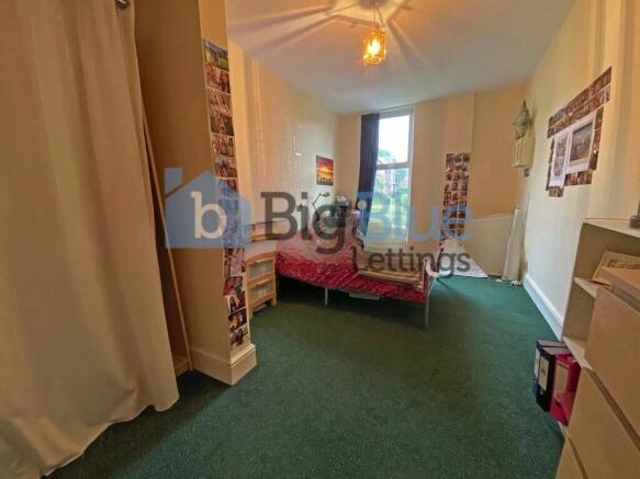 9 bed Terraced to rent Image 5
