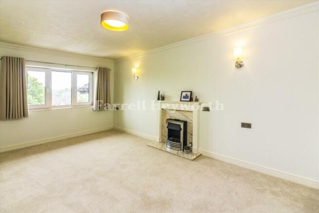 Lounge image 2