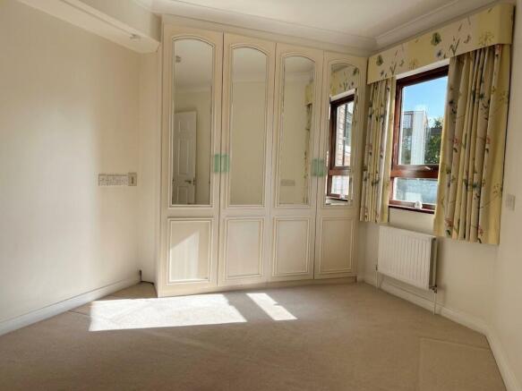 Heathside, Finchley Road, Golders Green, NW11 photo 4
