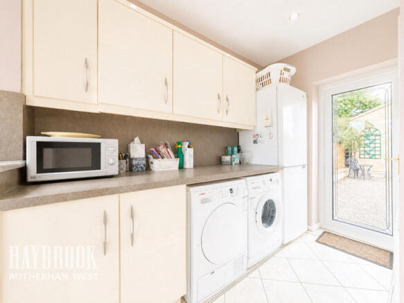 3 bed Detached Bungalow for sale Image 8