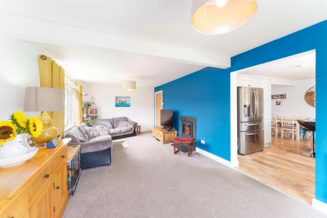 4 bed Detached Bungalow for sale Image 5