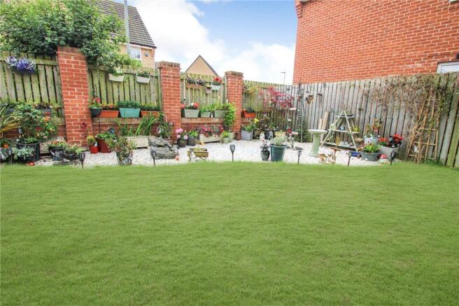 4 bed Detached for sale Image 7