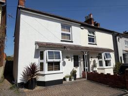 28, Chapel Grove, Addlestone KT15 1UG