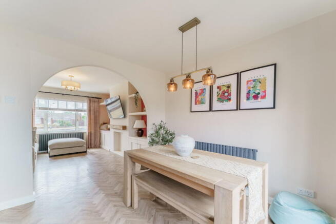 3 bed Semi-Detached for sale Image 10