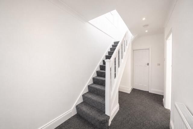 3 bed Semi-Detached to rent Image 6