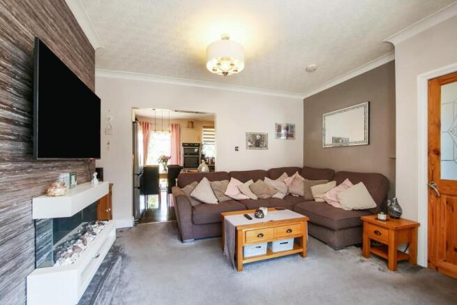 3 bed Terraced for sale Image 3