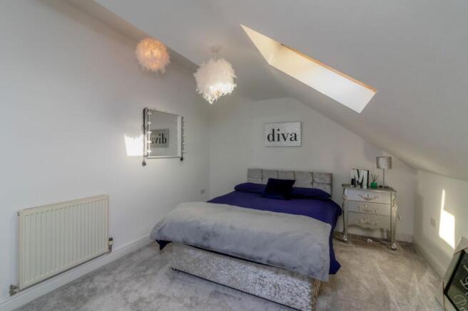 2 bed Apartment to rent Image 7