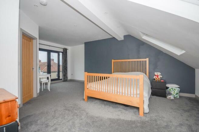 Master bedroom.jpg