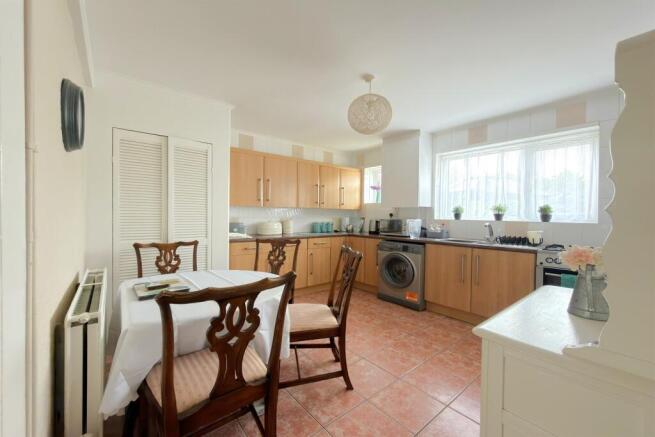 3 bed Terraced for sale Image 6