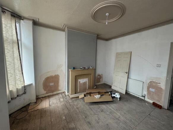 3 bed Terraced for sale Image 5