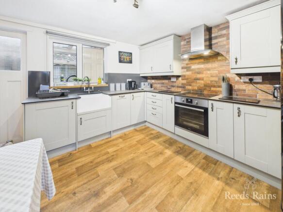 3 bed Link Detached House for sale Image 8
