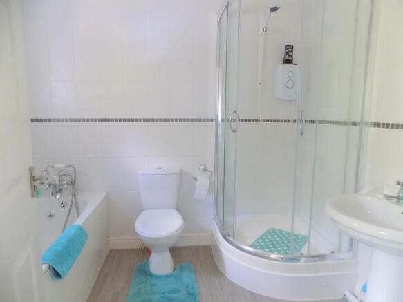 Family bathroom.