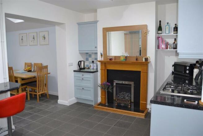 BREAKFAST KITCHEN