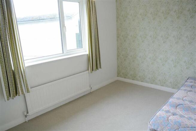 Bedroom 2 (rear)