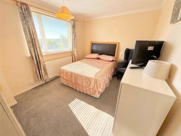3 bed Semi-Detached for sale Image 11