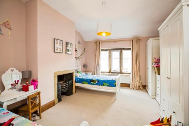 3 bed Terraced for sale Image 11