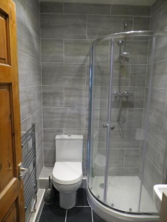 5 bed Terraced to rent Image 5