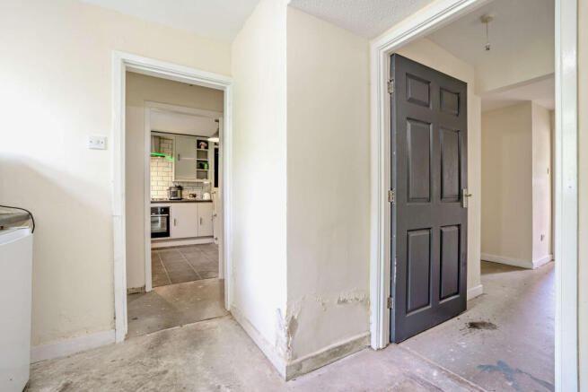 4 bed Detached for sale Image 5