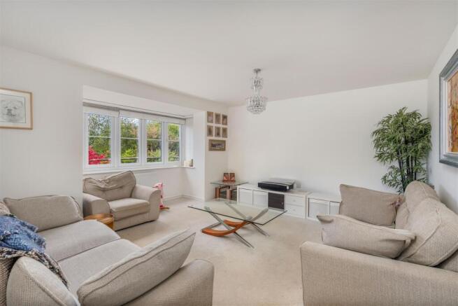 28 Swift Drive, Bodicote-7.jpg