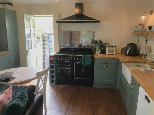 Kitchen/Sitting room