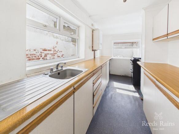 2 bed Terraced for sale Image 5