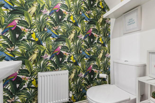 4 bed Detached for sale Image 11
