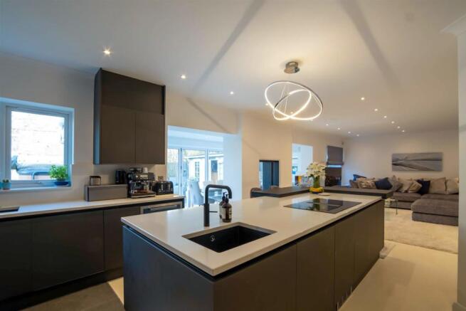 Open Plan Kitchen/Living Area