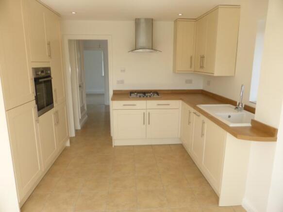 KITCHEN/ BREAKFAST RM